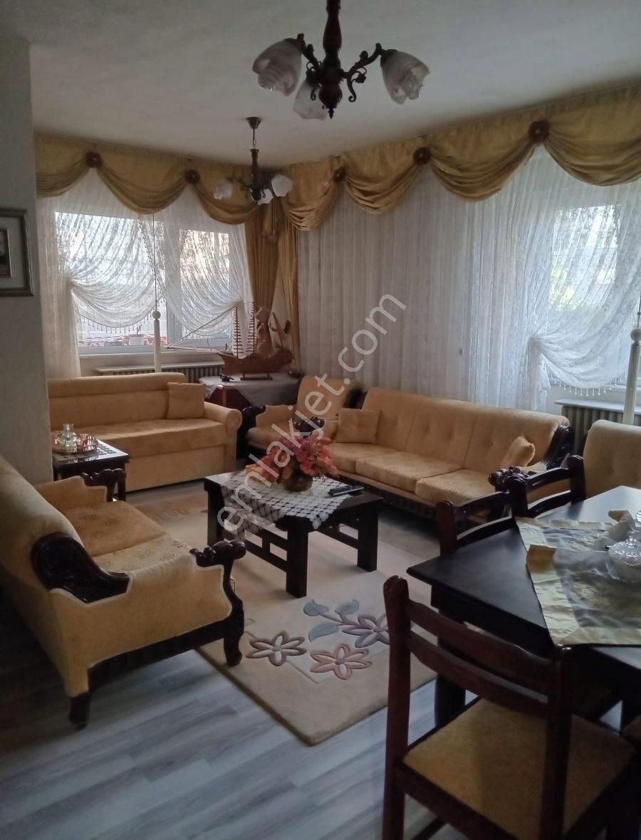 Site İçerisinde Şirin 3+1 Aile Evi