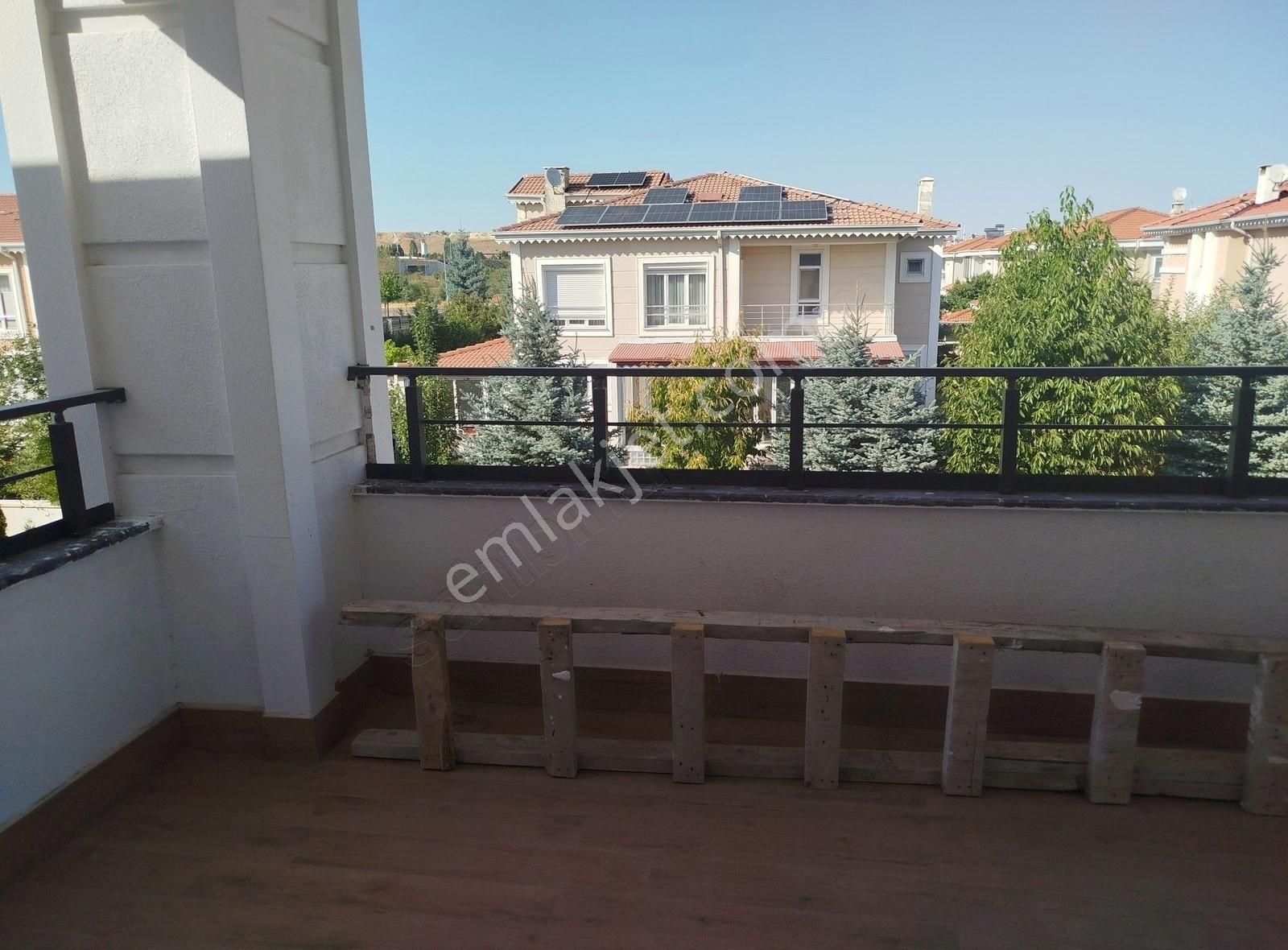 Karşıyaka Başarı Villalarında Muhteşem Villa Fiyat Kısa Süre