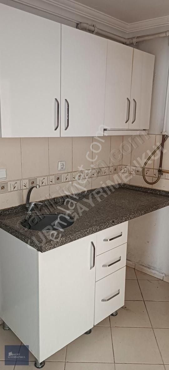 Kurt Gayrimenkulden Kiralık 1+1 Daire - Görsel 8