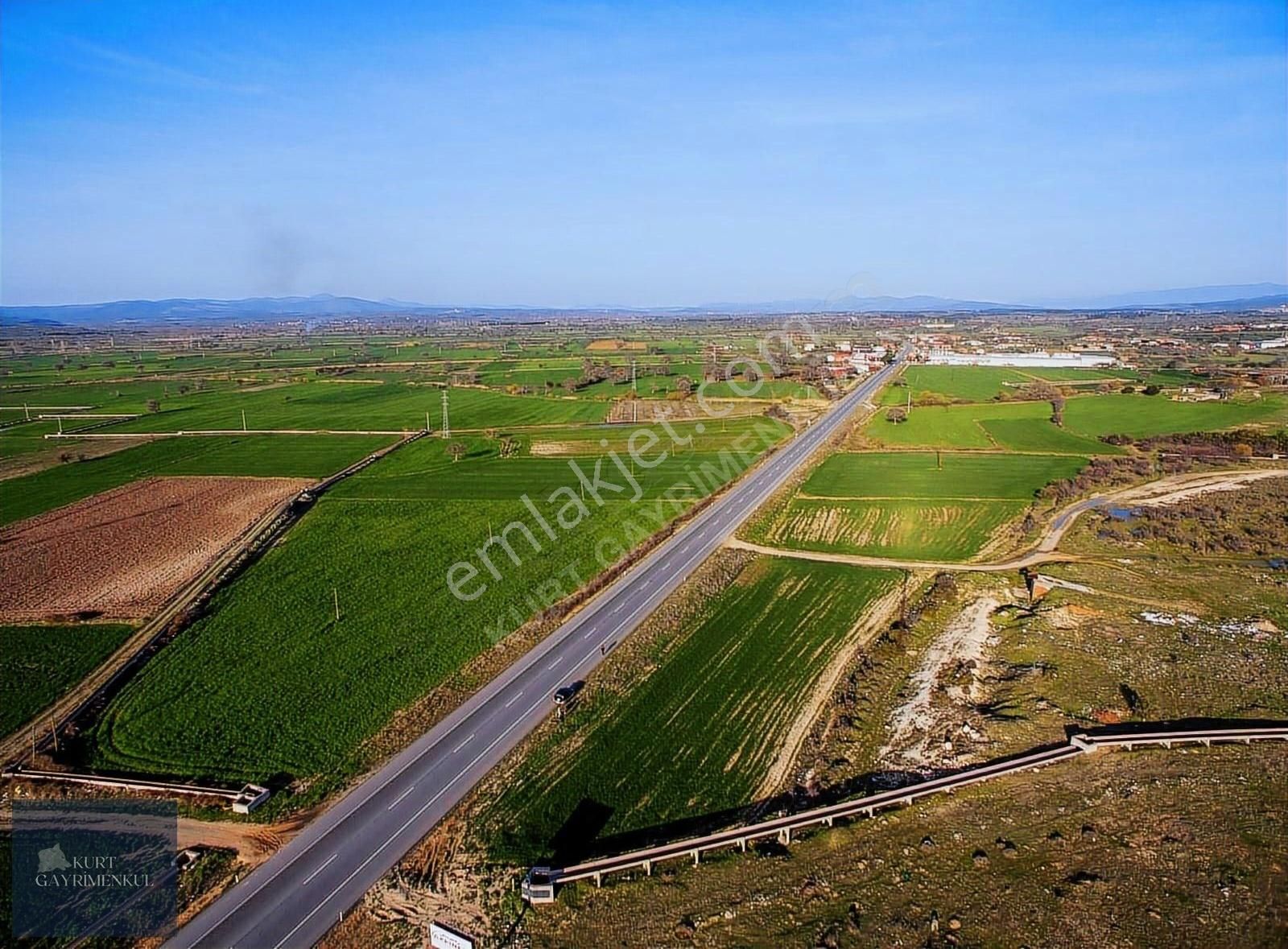 Kurt Gayrimenkul'den Ezine Bayramiç Ana Yola Cephe Fırsat Tarla - Görsel 3