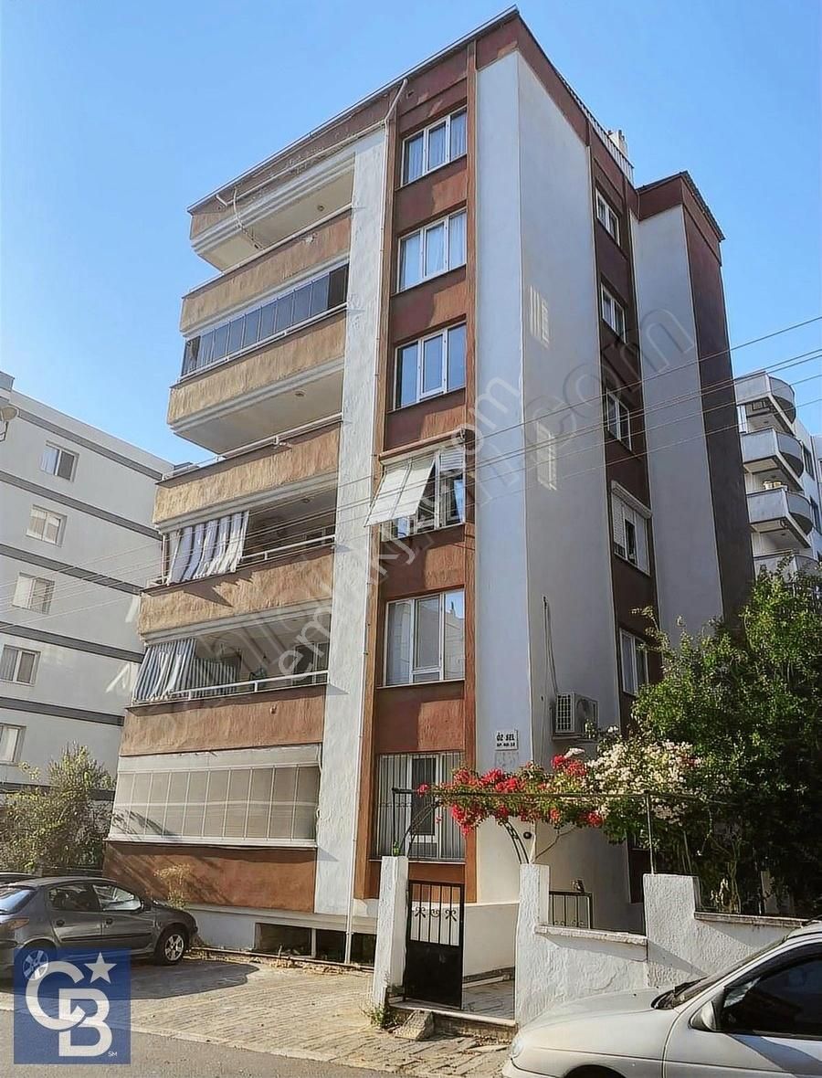 Atatürk Mahallesi'de Merkezi Konumda Eşyalı Kiralık Daire