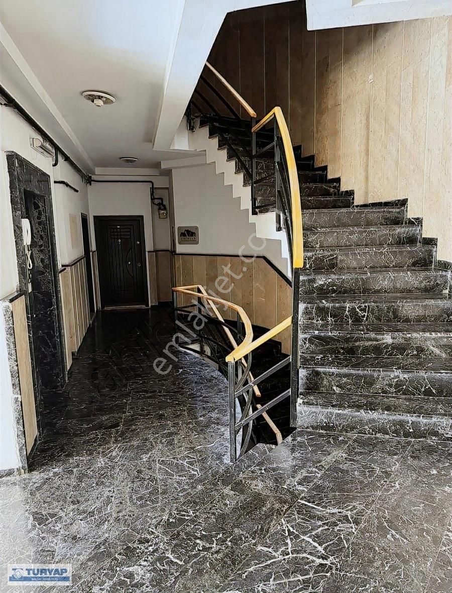 Turyap'tan Balgat C.a.k.'da 2+1 İş Yerine Uygun Satılık - Görsel 3