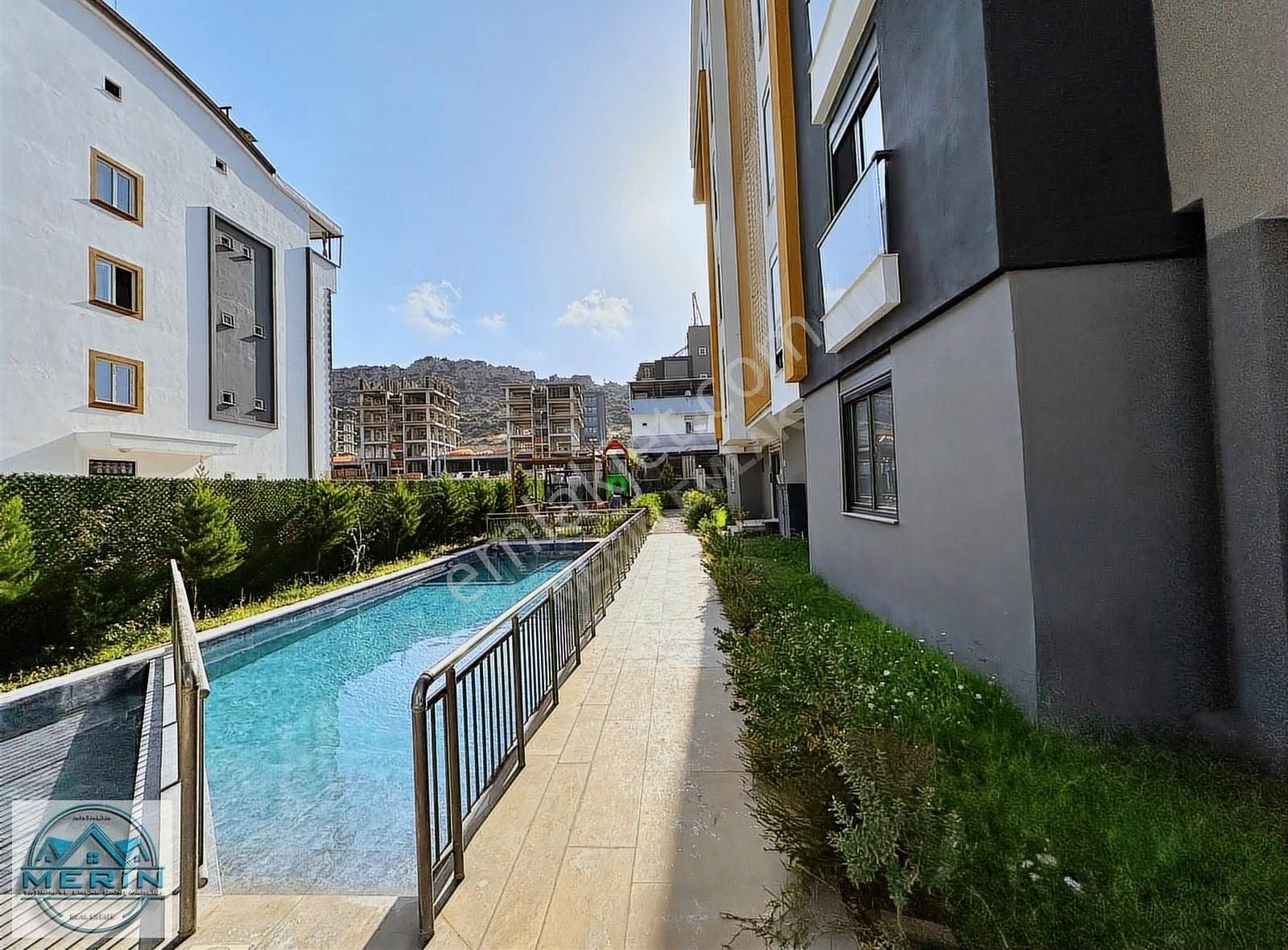 Fevzi Çakmak'da Lüx Site İçerisinde Satılık Katta 1+1 Daire - Görsel 2