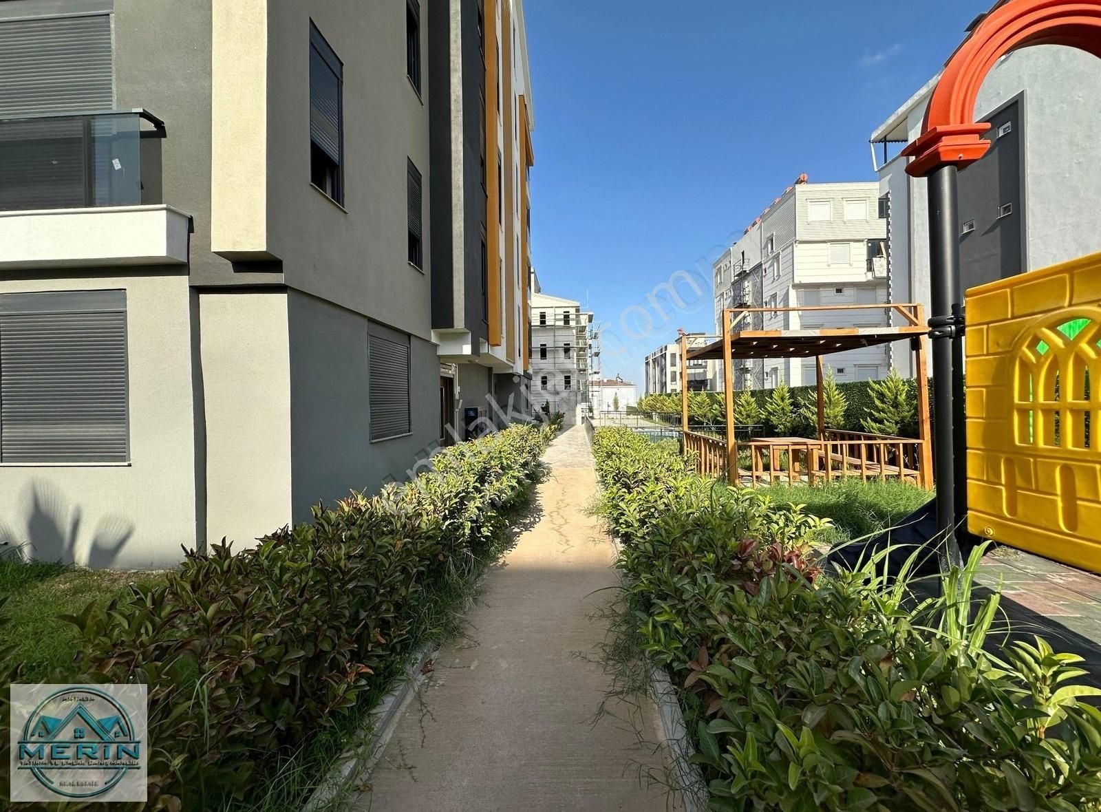 Fevzi Çakmak'da Lüx Site İçerisinde Satılık Katta 1+1 Daire