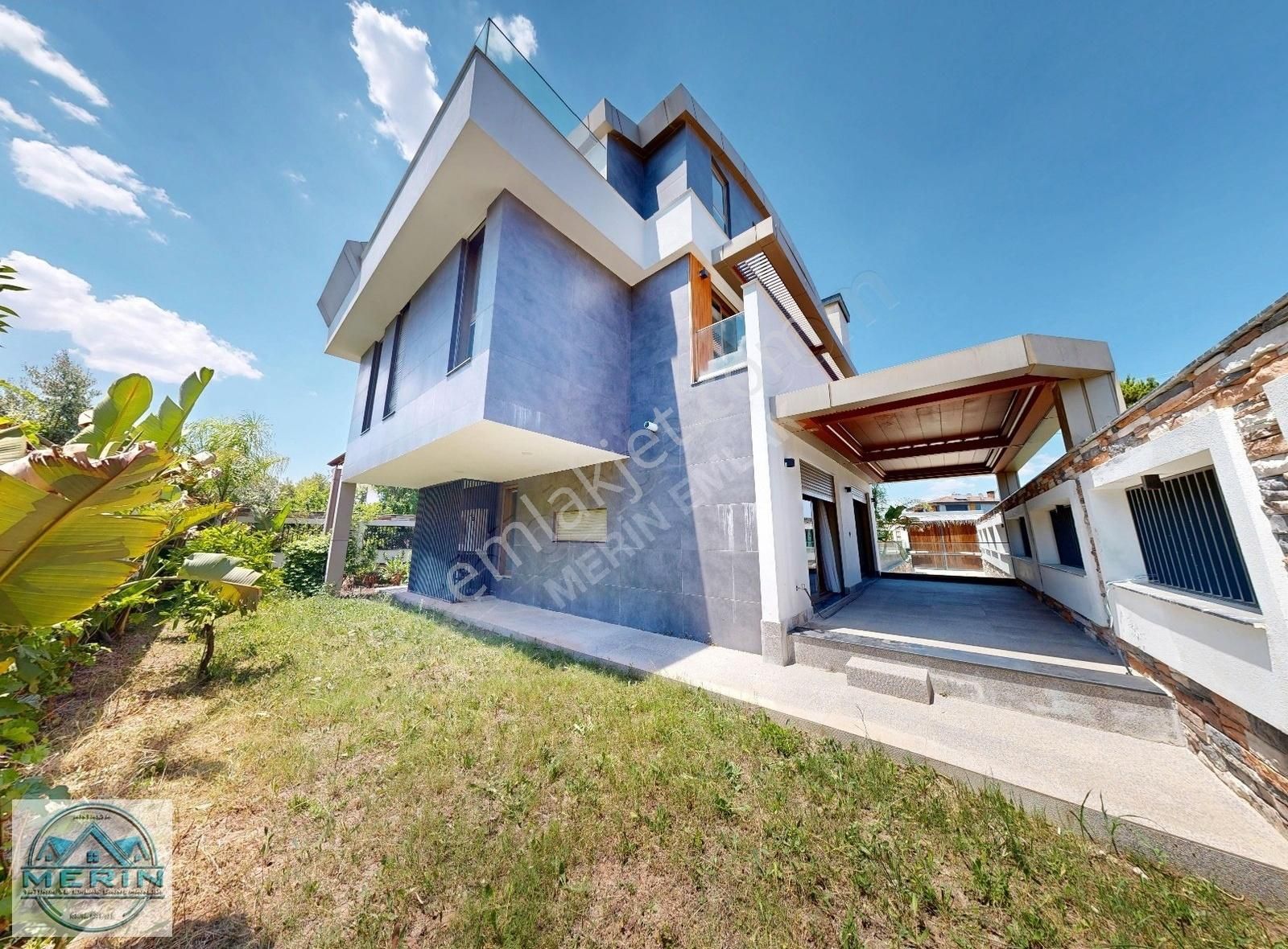 Düzlerçamı'nda Sıfır Müstakil 6+1 Lüks Forleks Satılık Villa - Görsel 8