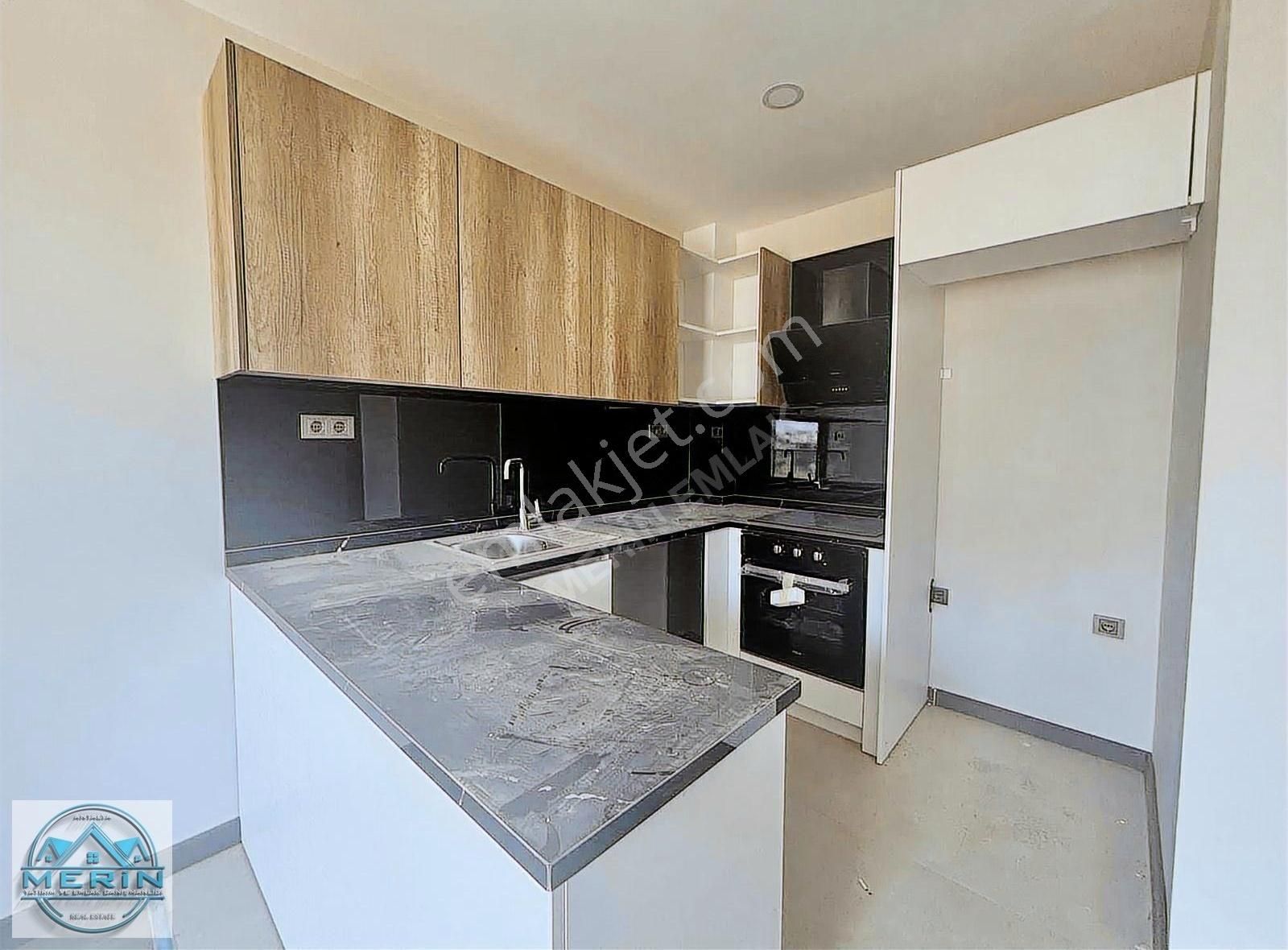 Altıntaş Cross Twins'te Lüks 1+1 Katta Asansörlü Satılık Daire - Görsel 4