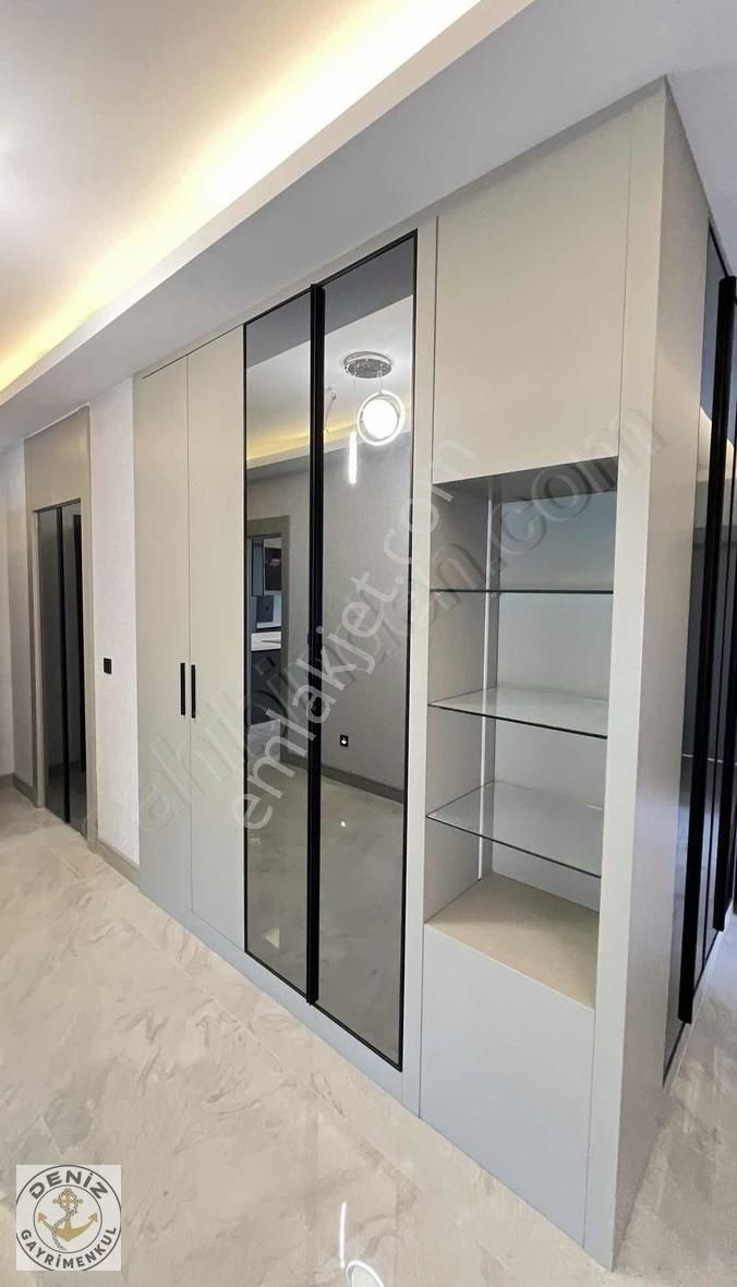 Susuzda Prestijli Projede Sıfır 4+1 Daireler