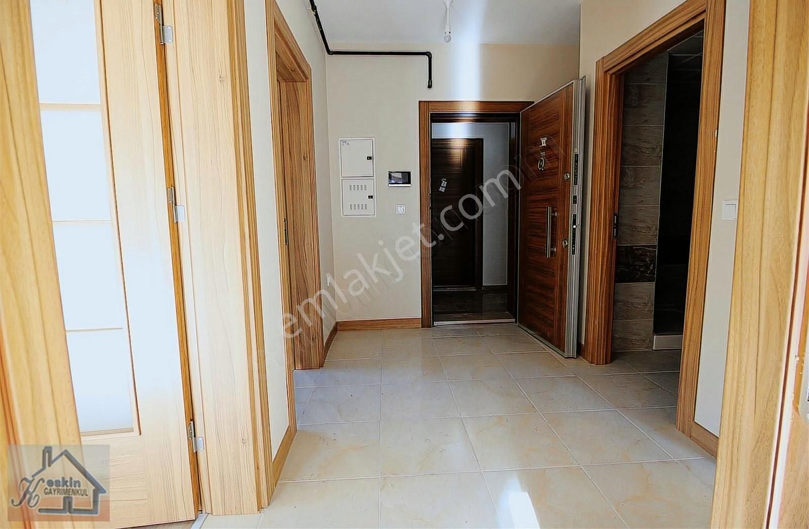 Vadi Evlerinde Satılık 2+1 Köşe Ara Kat Daire - Görsel 17