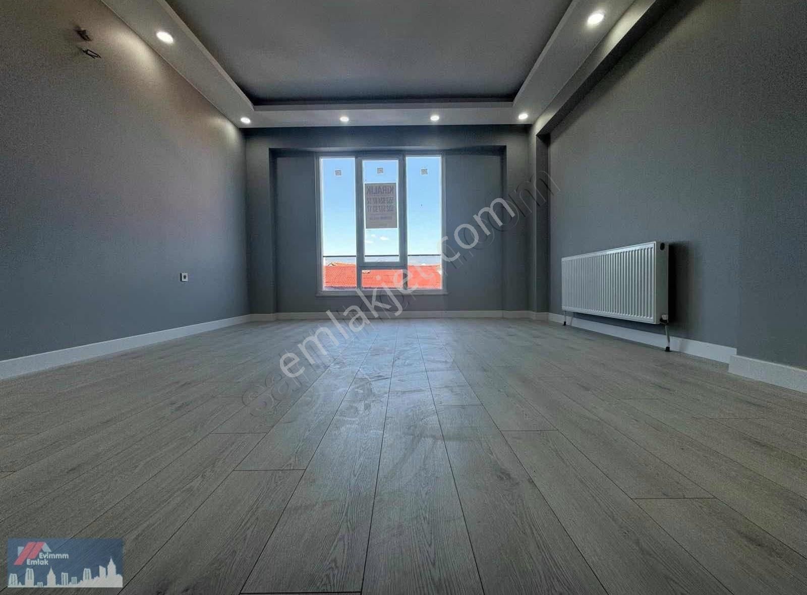 Ümraniye İnkılap Mh.2+1 Kapalı Otopraklı Kusursuz Satılık Daire