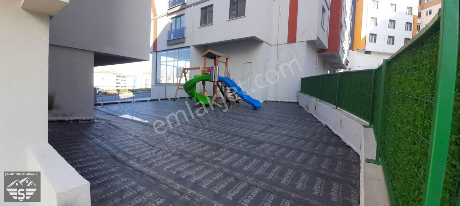 100. Yıl Mh. Ebeveyn Banyolu Havuzlu Sitede Satılık 3+1 - Görsel 10