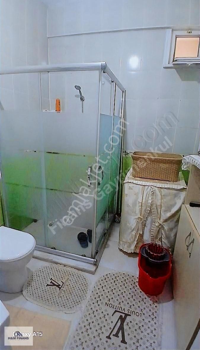 Ünalan Mahallesinde 2+1 Giriş Kat Satılık Daire