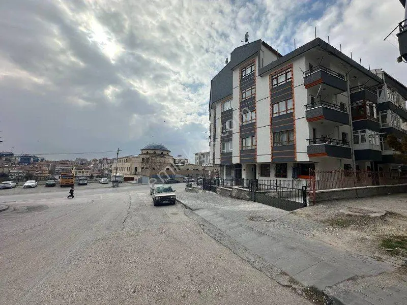 Mamak-kartaltepe Mah.125 M², 3+1, 1.kat, Satılık Daire (ara Kat) - Görsel 3