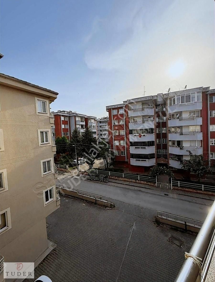 Üniversite 5 Dk Mesafede 2+1 Ara Kat Eşyalı Daire