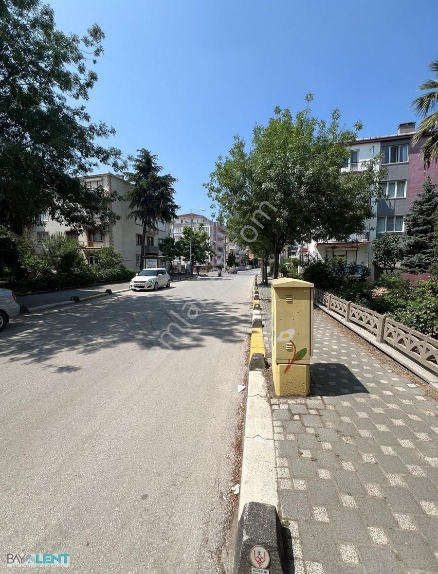 Bay-lent Emlak'tan Bahçelievler Mah.sinde Kiralık 3+1 Daire