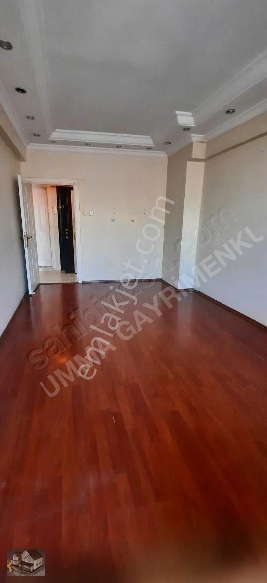 Eyüp İslambeyde Satılık 2.kat 1+1 75m2 Daire