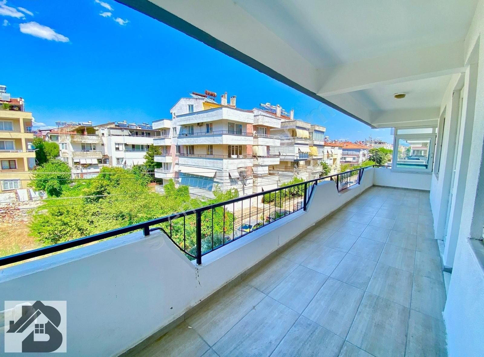 ⫸best Emlaktan⫷akçay Merkezde Denize 350 Metre Ara Kat 2+1 Daire