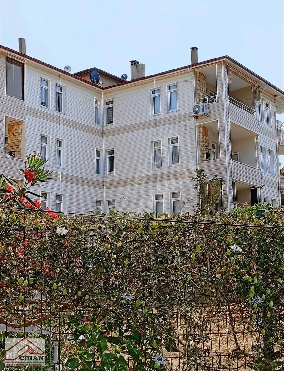 Cihan Emlak'dan Denize Sıfır Site İçerisinde 2+1 Daire - Görsel 6