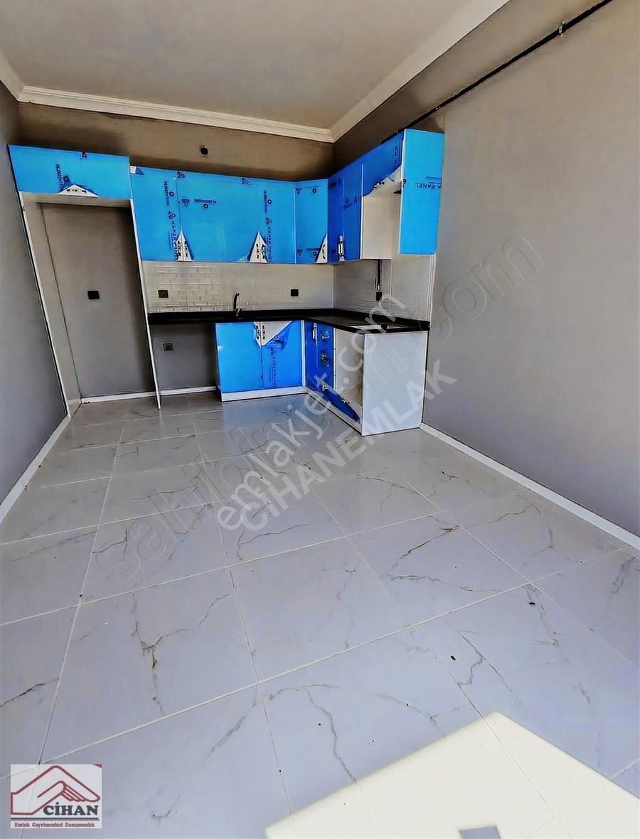 Aziziye Mah. Cadde Üzerinde Havuzlu Site İçerisinde 3+1 Tribleks - Görsel 14