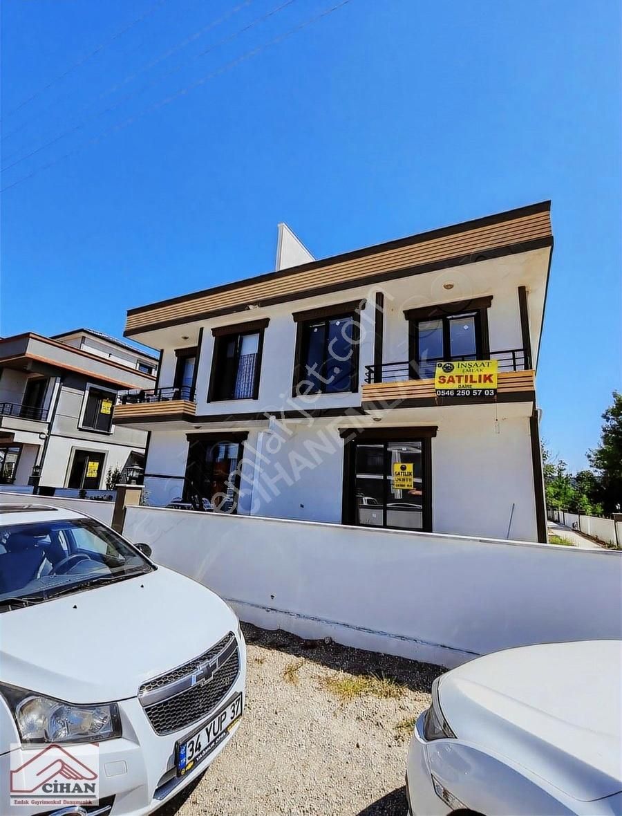 Aziziye Mah. Cadde Üzerinde Havuzlu Site İçerisinde 3+1 Tribleks - Görsel 13