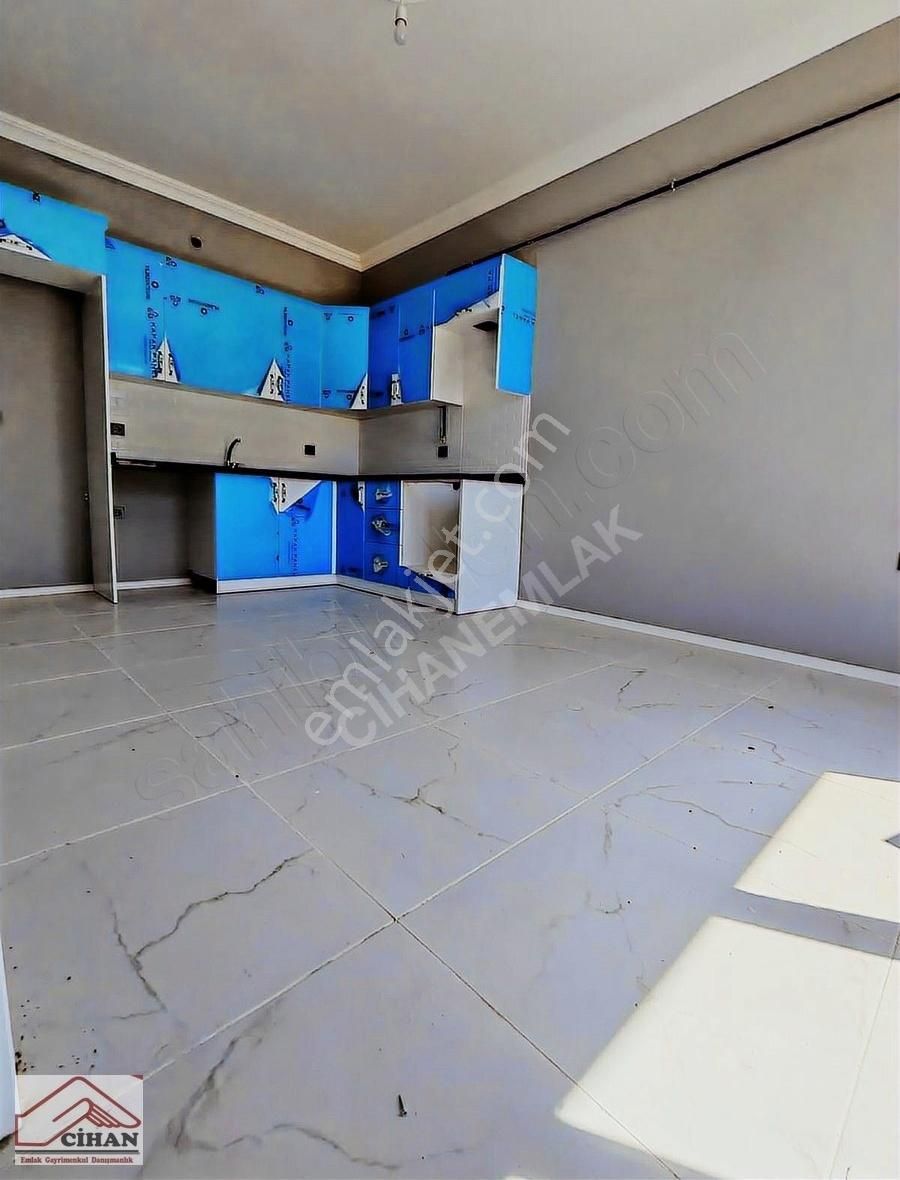 Aziziye Mah. Cadde Üzerinde Havuzlu Site İçerisinde 3+1 Tribleks - Görsel 5