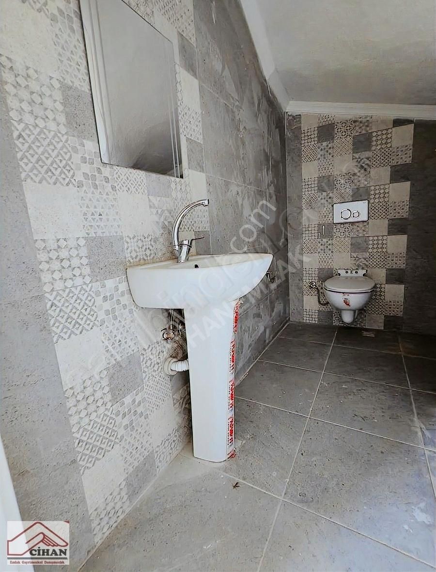 Aziziye Mah. Cadde Üzerinde Havuzlu Site İçerisinde 3+1 Tribleks - Görsel 16