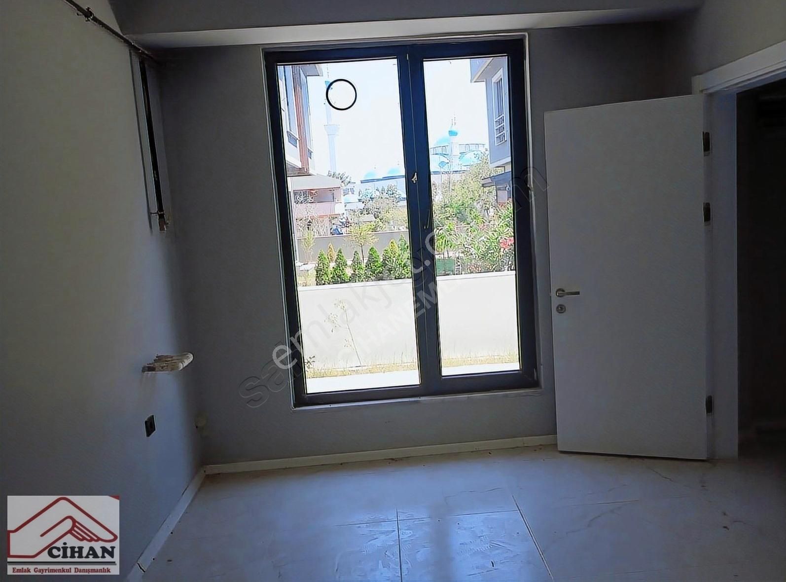 Aziziye Mah. Cadde Üzerinde Havuzlu Site İçerisinde 3+1 Tribleks - Görsel 10