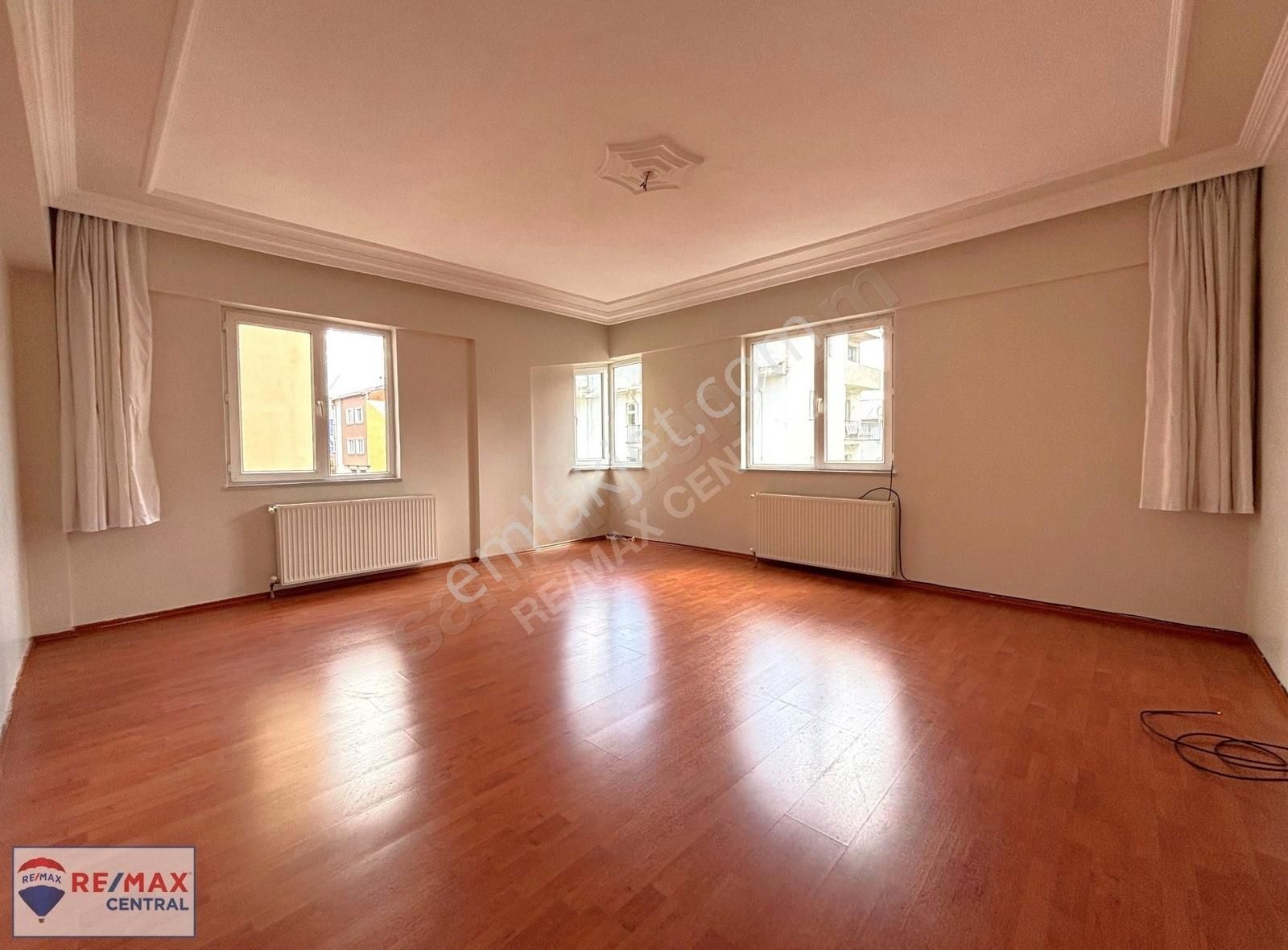 Remax Central'dan Kümbet Mahallesinde Arakat Satılık 3+1 Daire