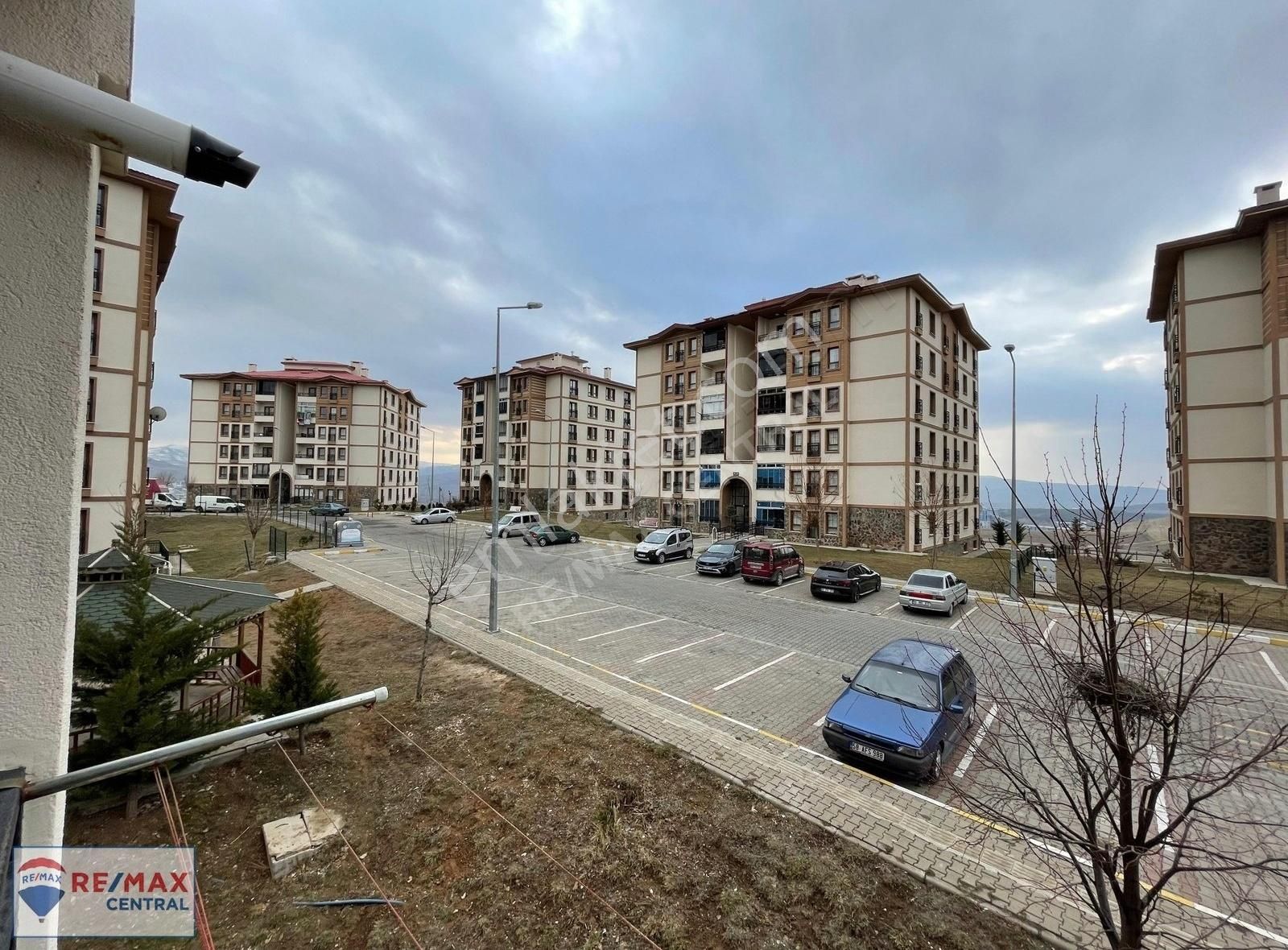 Remax Central'dan Danişmentgazi 1. Etap Toki'de Kiralık 2+1