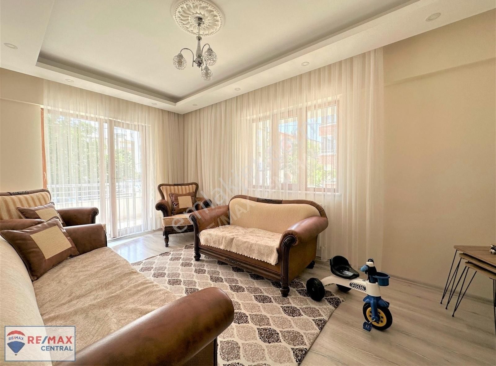 Re/max Central'dan Emek Mah.'de 3+1 Satılık Lüx Daire