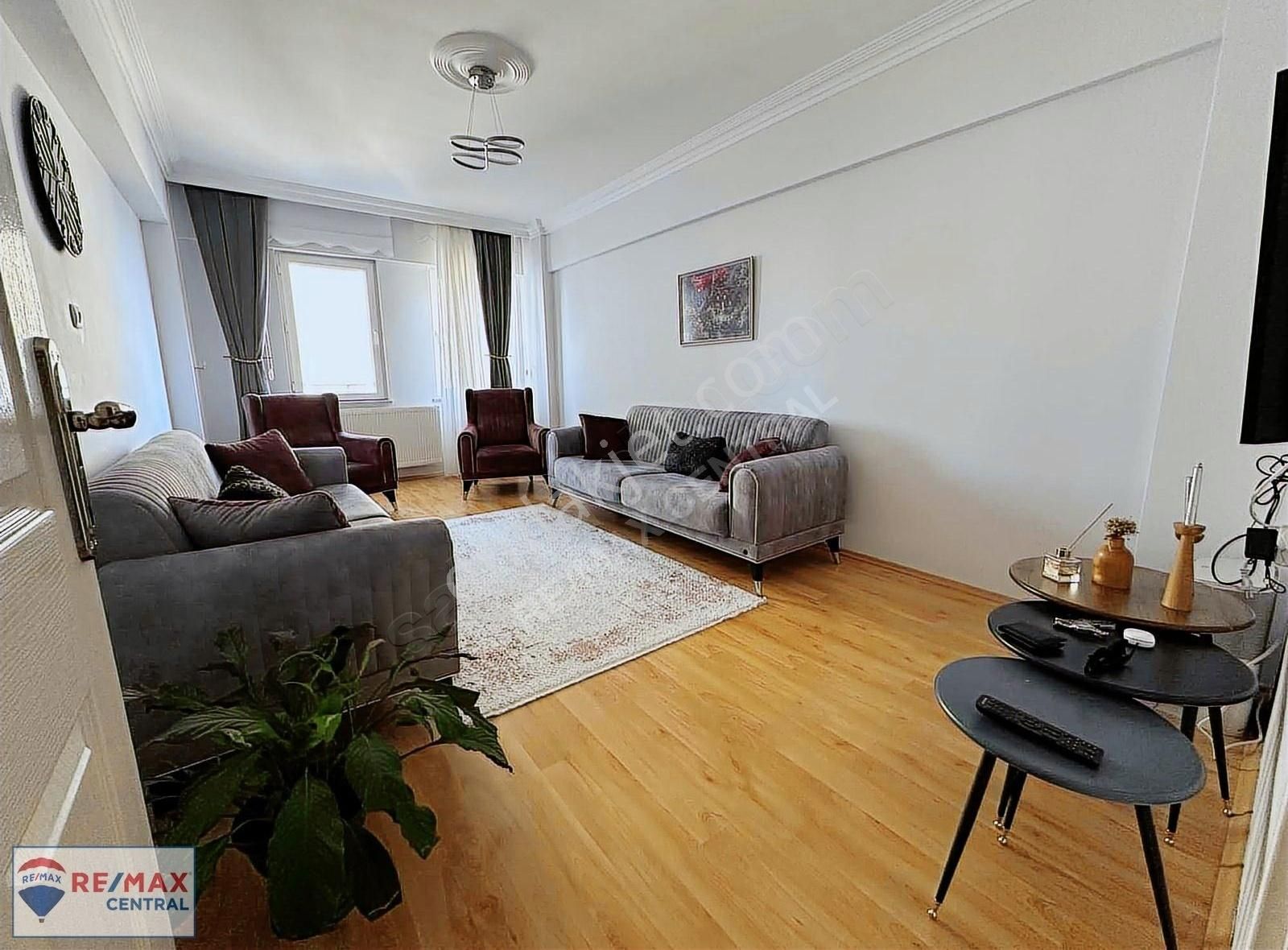 Remax Central/ Mega Kent Sitesi 3+1 135m2 Satılık Daire!