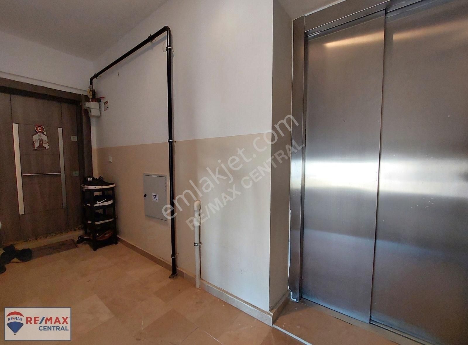 Remax Central'dan Şeyhşamil Mahallesinde 3+1 130m2 Satılık Daire