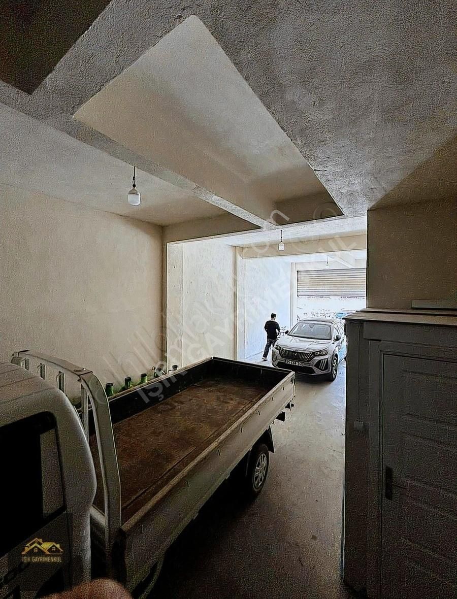 Işık Gayrimenkul'den Satılık Çarşı İçerisinde Kupon Dükkan - Görsel 4