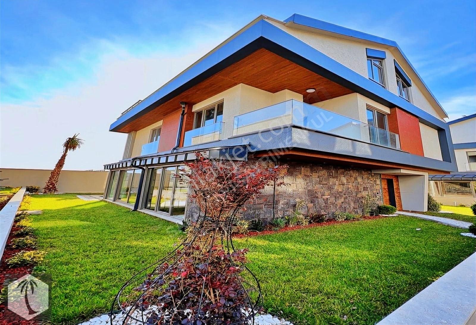 Beylikdüzü Safa Dan Deniz Manzaralı Müstakil Havuzlu Villa - Görsel 8