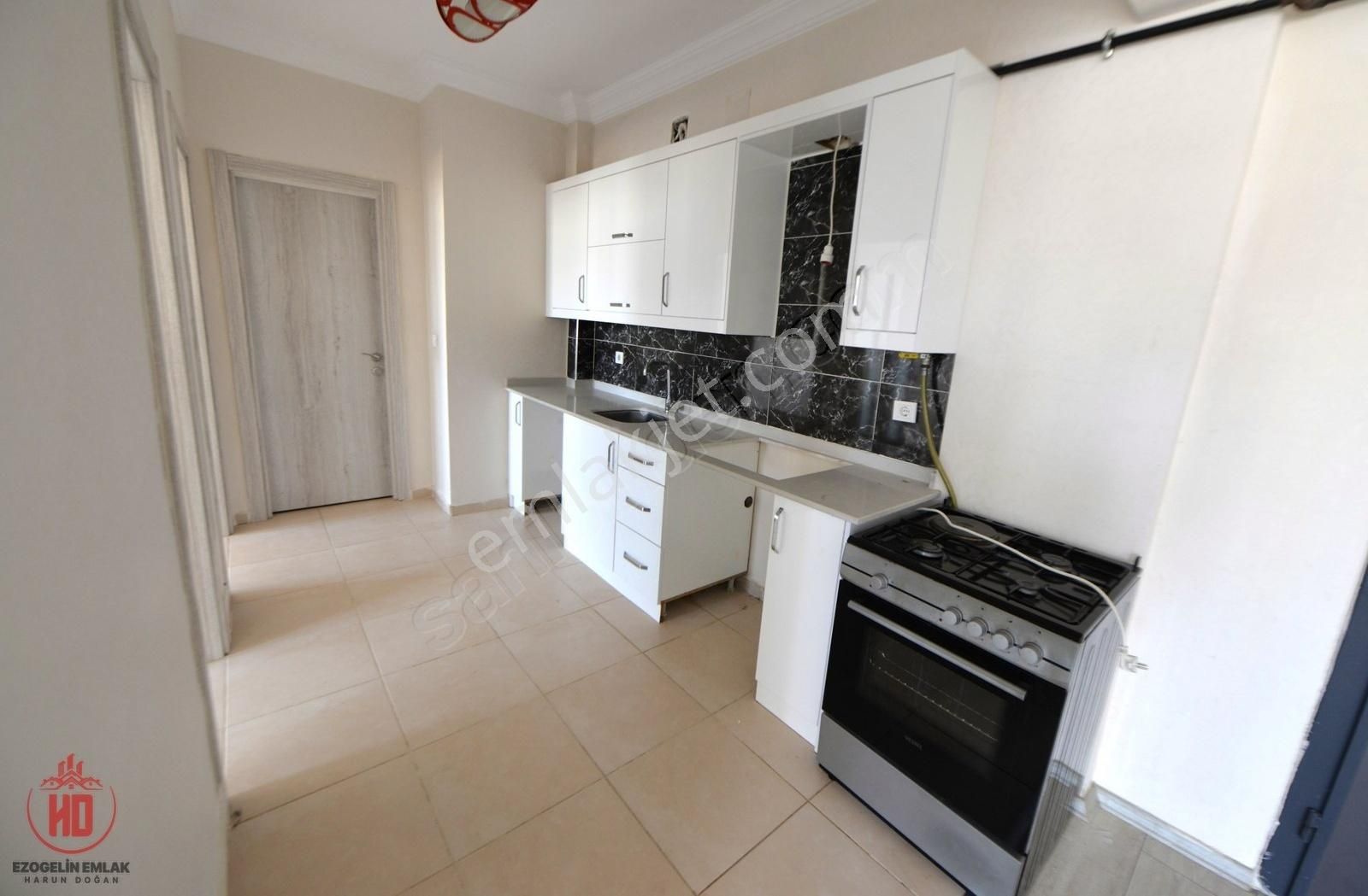 Ezogelin Gayrimenkul'den Amerikan Mutfaklı 2+1 Kiralık Daire..