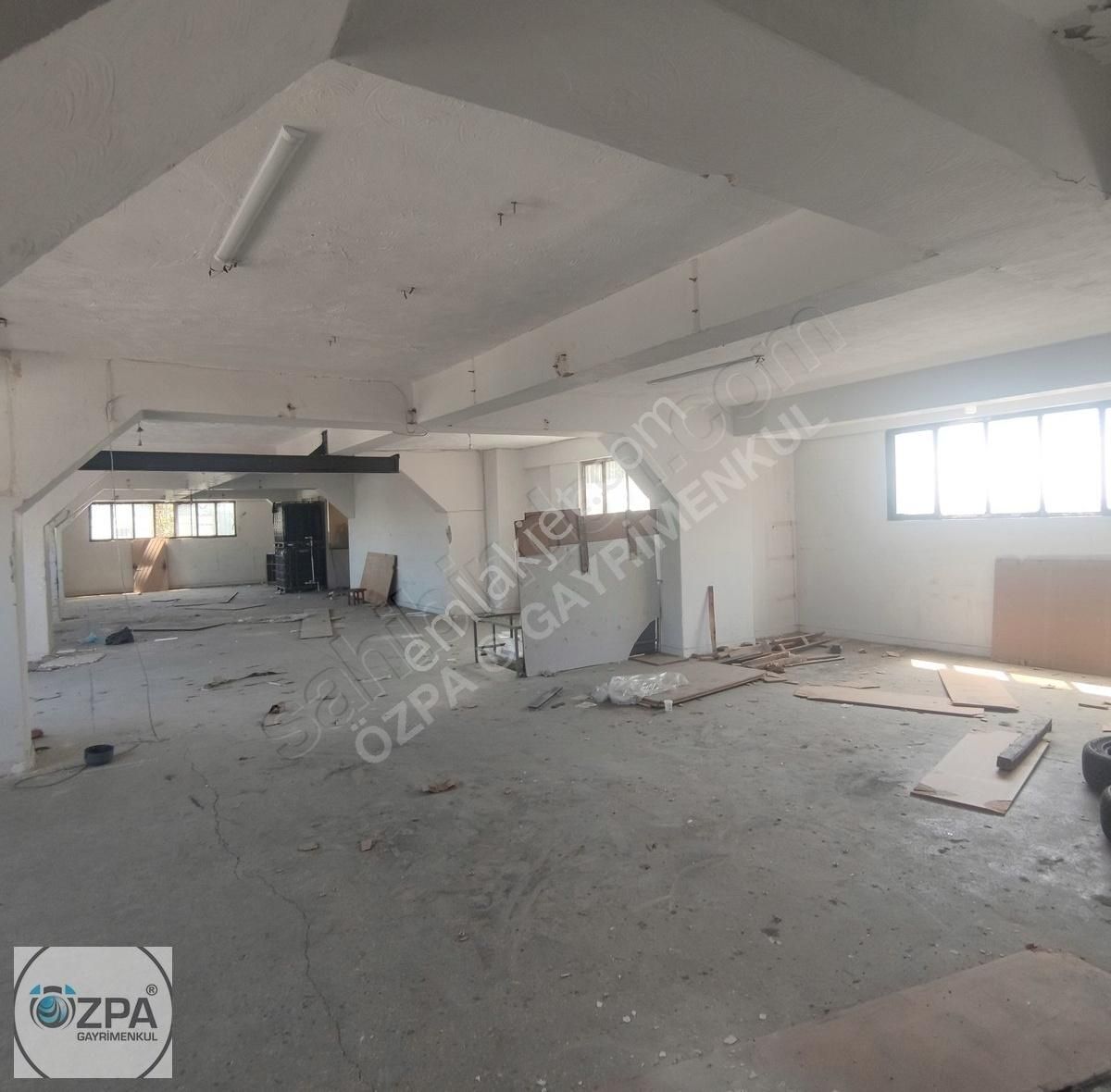 Özpa Gayrimenkul'den Gümüşsuyu Cad. Üzeri 260 M² Kiralık Atölye
