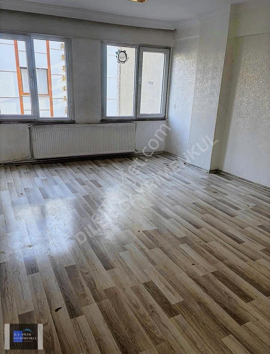 Medıpol Hastanesi Yanında Satılık Daire - Görsel 2