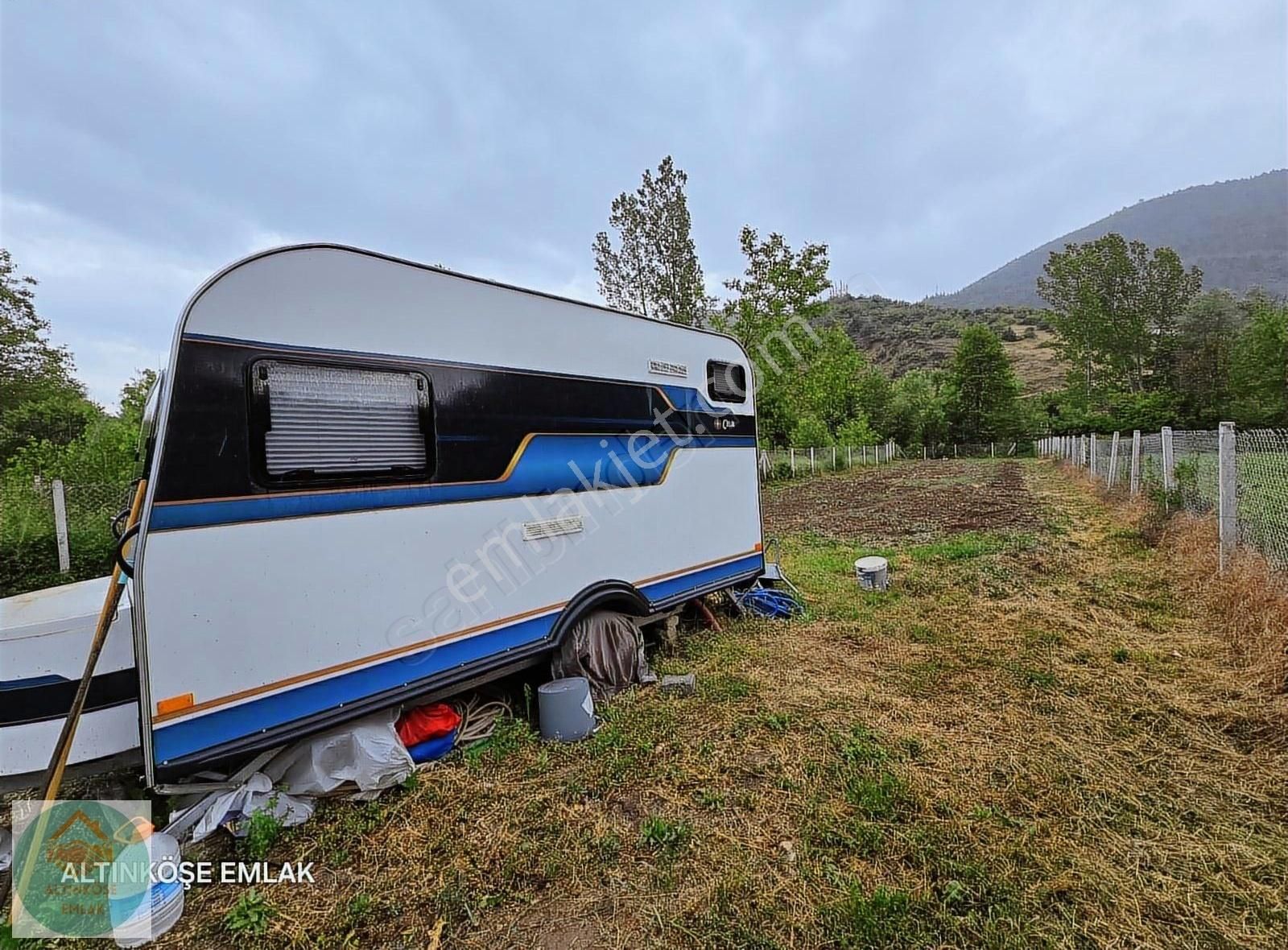 Altınköşe Emlak Satılık 755m2 Taraklı Merkezde Bahçe.. - Görsel 3