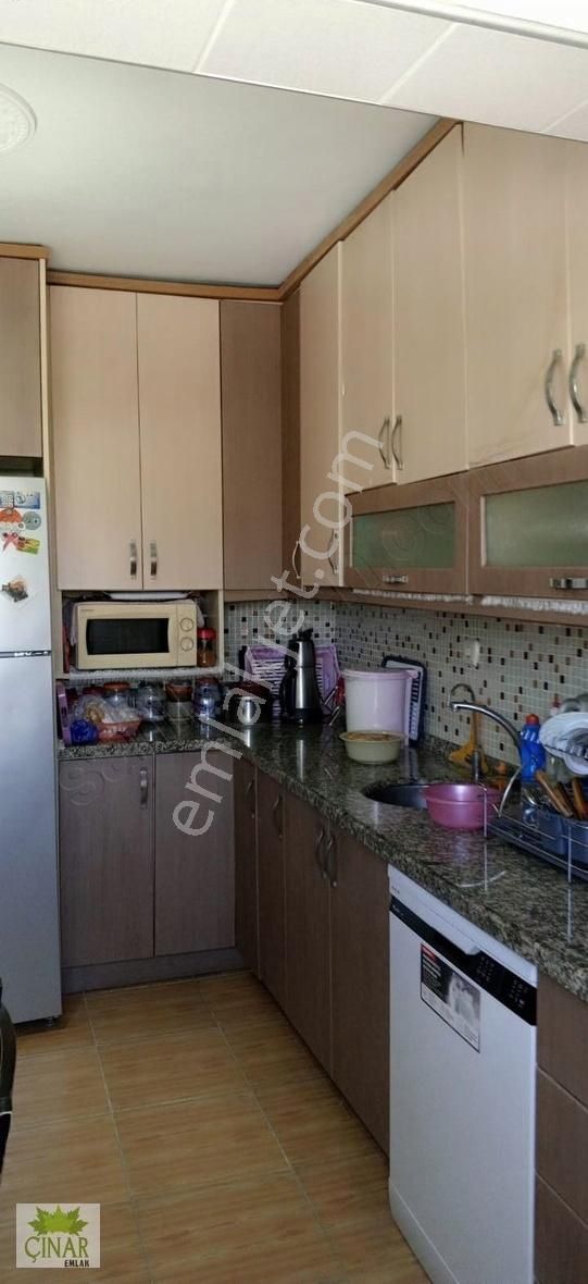 Çınar Emlak'tan Hürriyet Mahallesinde 3+1 Satılık Daire Acil