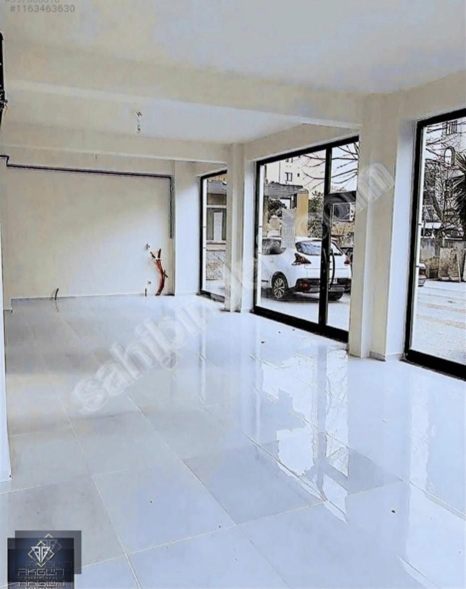 Kartal Orhantepe De Yeni Bina 70m2 Dükkan