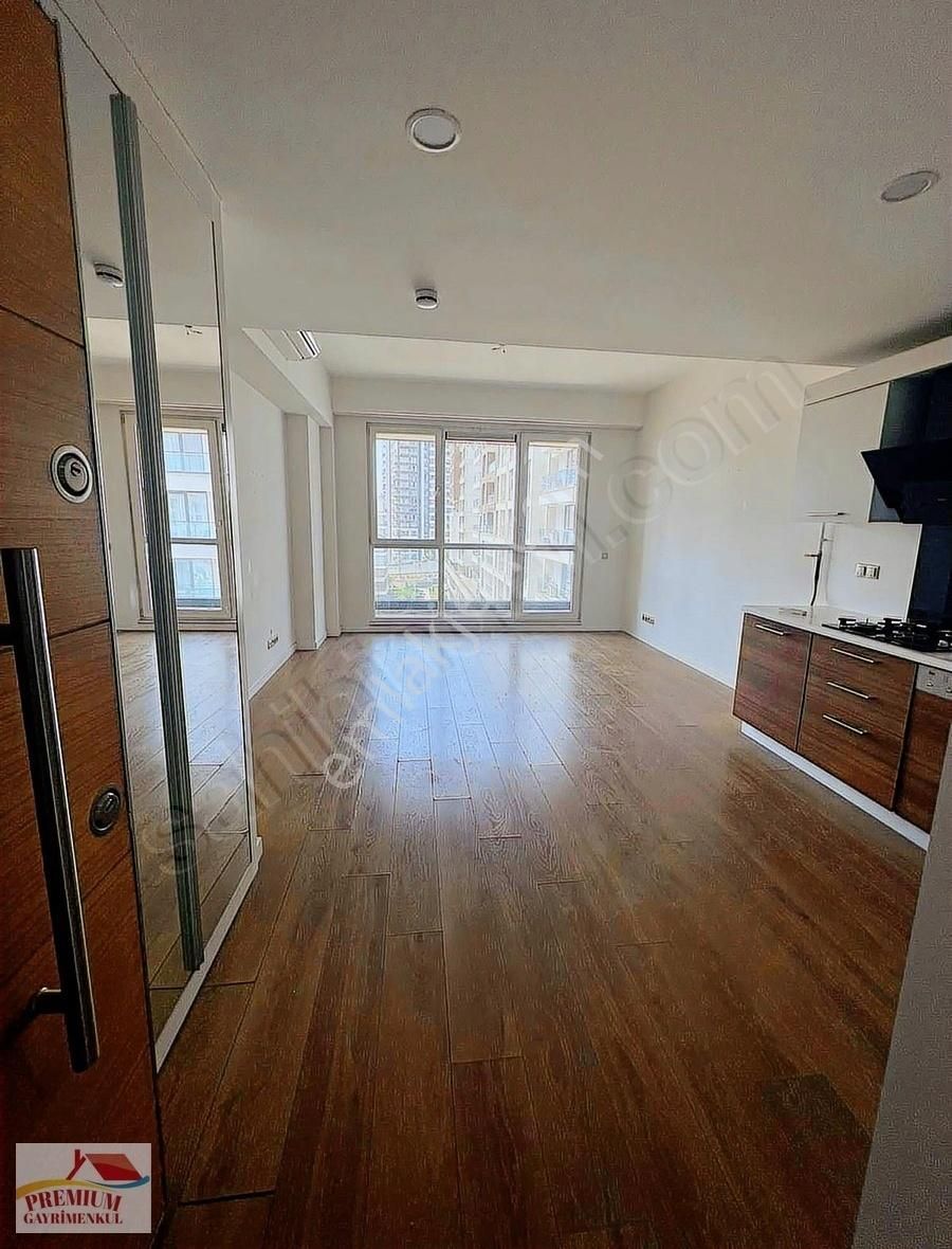 Evvel İstanbul'da Satılık Peysaj Manzaralı 2 +1 Daire - Görsel 4