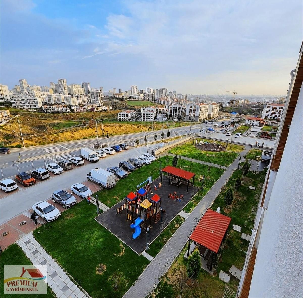 Kayaşehir Çamlıbahçe Kiralık 3+1 Daire