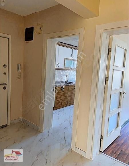 Açıklamayı Okuyunuz Kayaşehir 17. Bölge Satlık Ara Kat 2+1 Daire