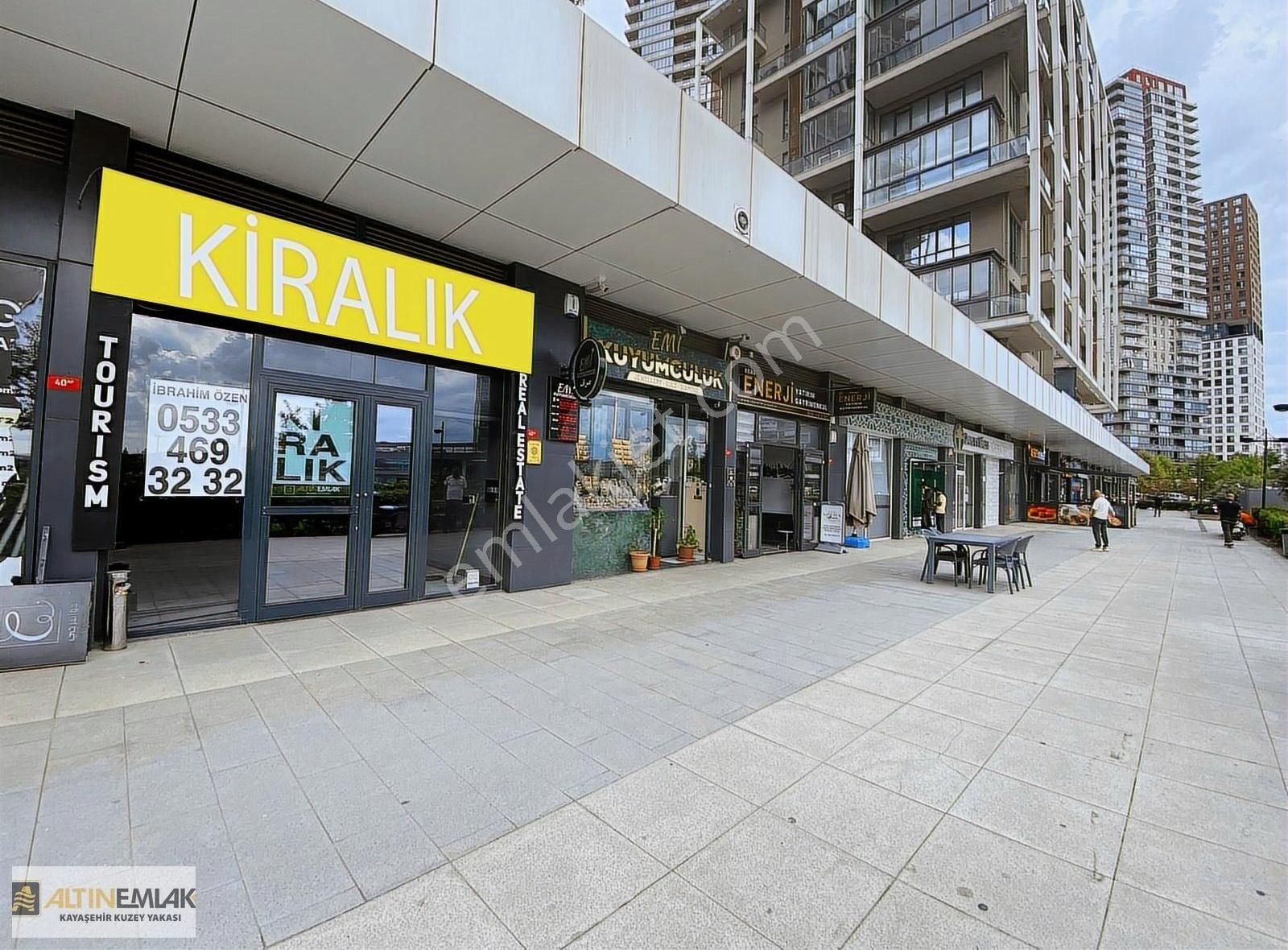 Adım İstanbul'da Kiralık 124 M2 Dükkan