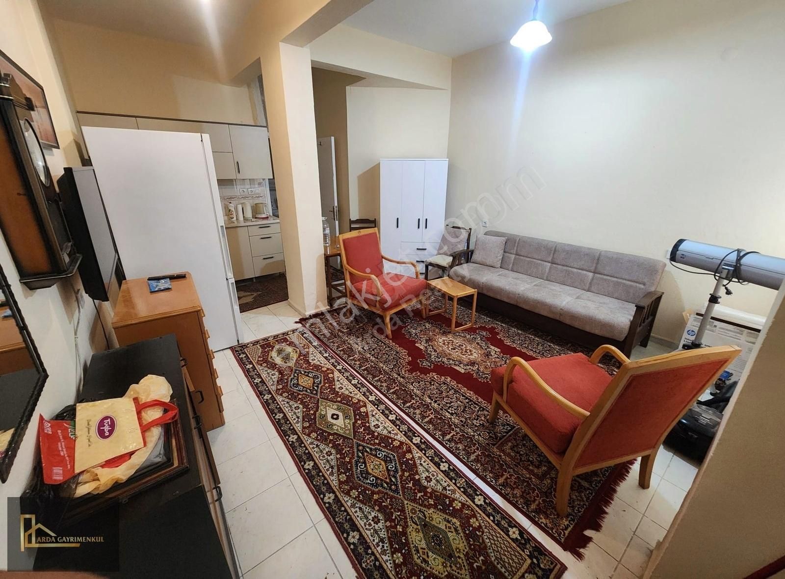 Karşıyaka Müjgan Barutçu Sokak Mutfak Banyo Wc'li 28 M2 - Görsel 4