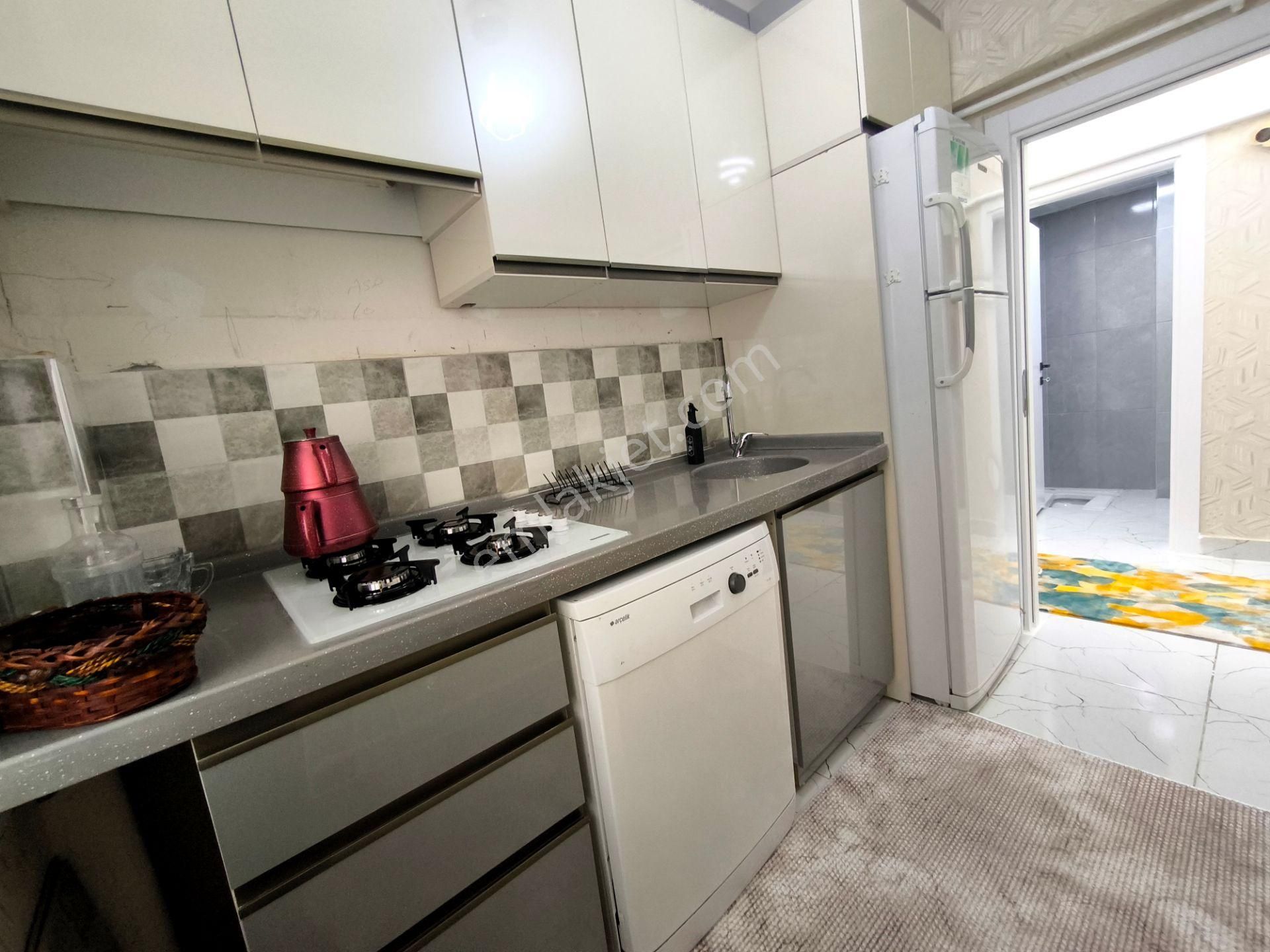 Etimesgut Merkez De Eşyalı -yapılı - Yatırmlık - Boş - 3+1 Satılık