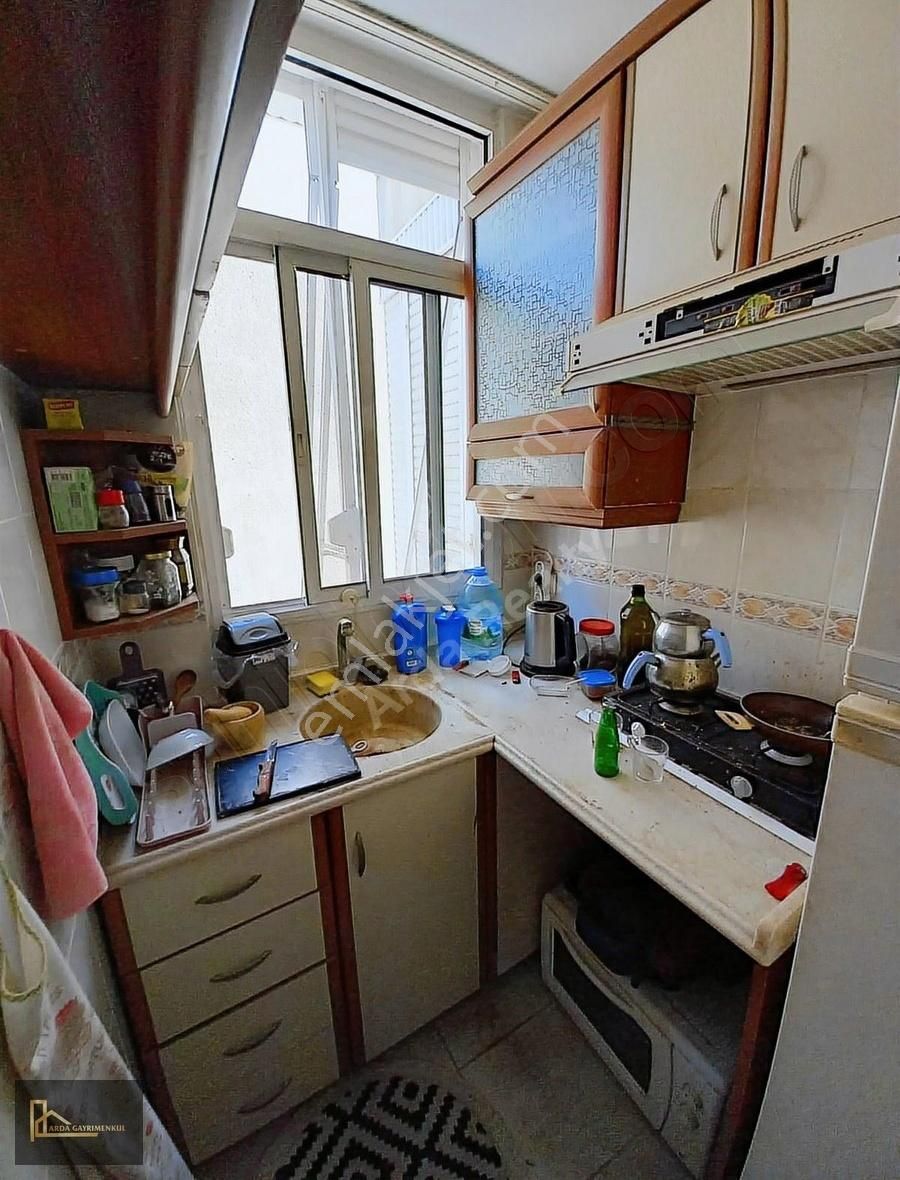 K.yaka Çarşı Yakını Geniş Sokak Çitf Cephe 2+1 75 M2 - Görsel 6