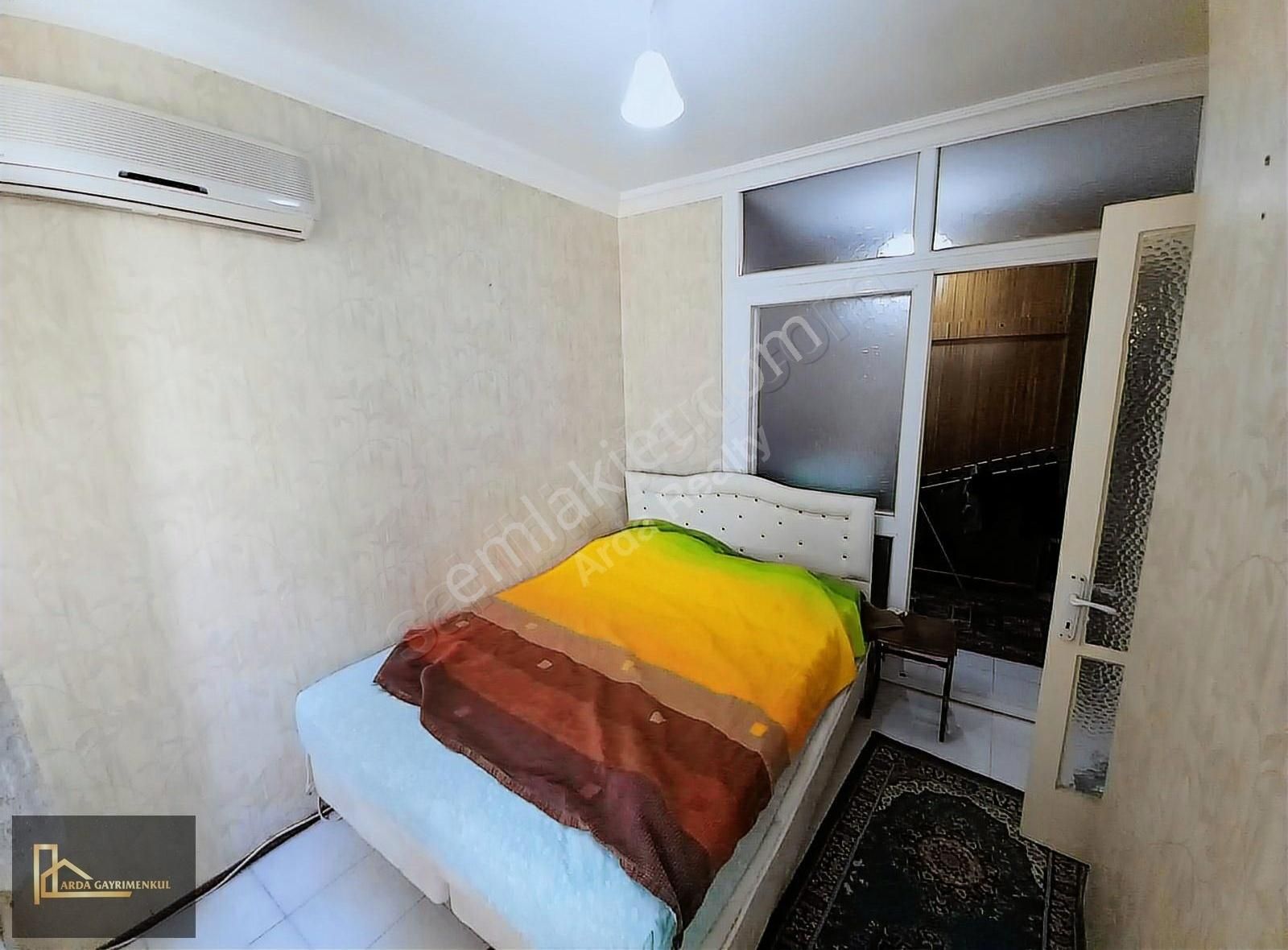 K.yaka Çarşı Yakını Geniş Sokak Çitf Cephe 2+1 75 M2 - Görsel 7