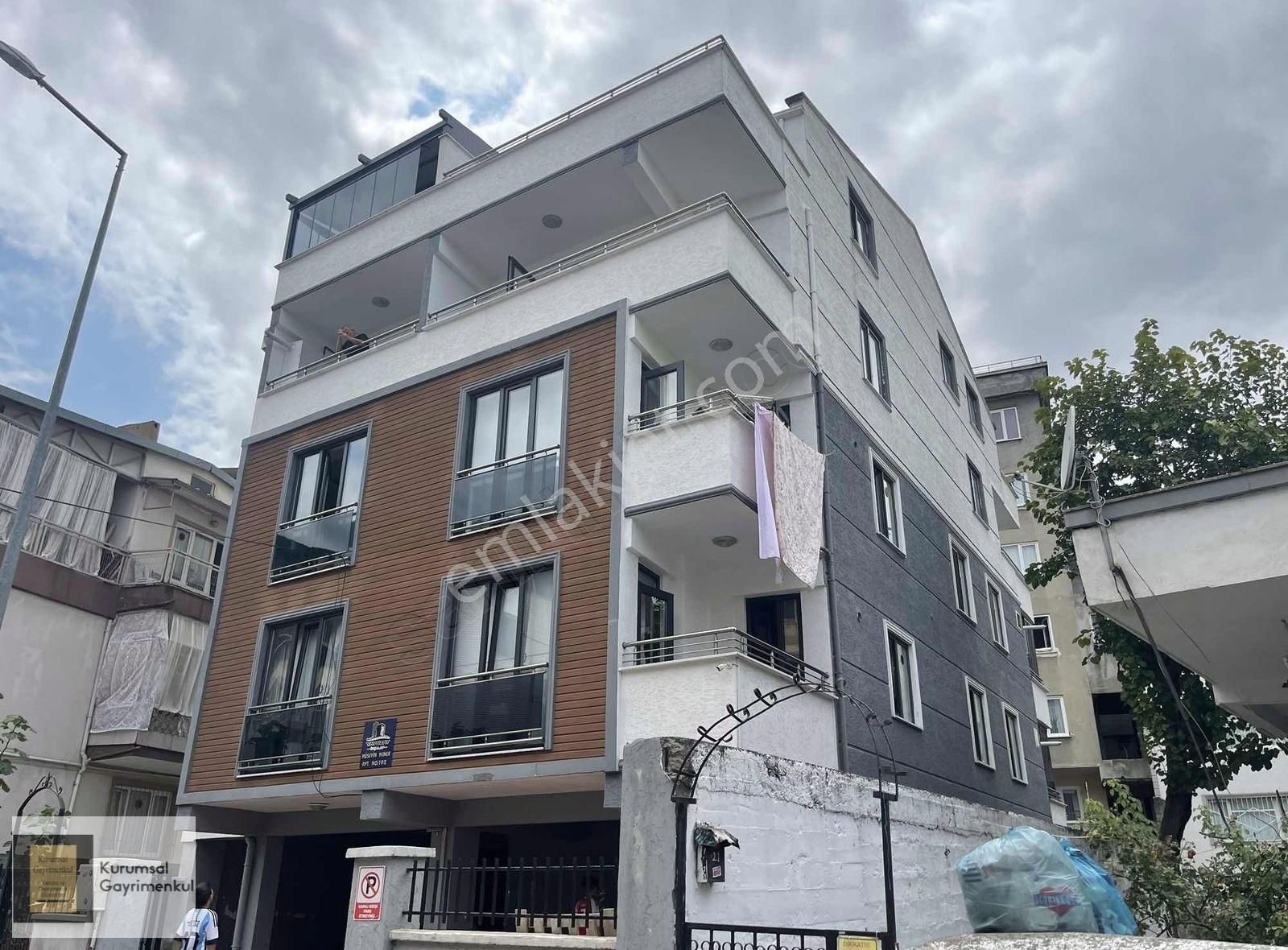 Kurumsal'dan Piremir'de 3+1 Dublex Kiralık Yeni Daire