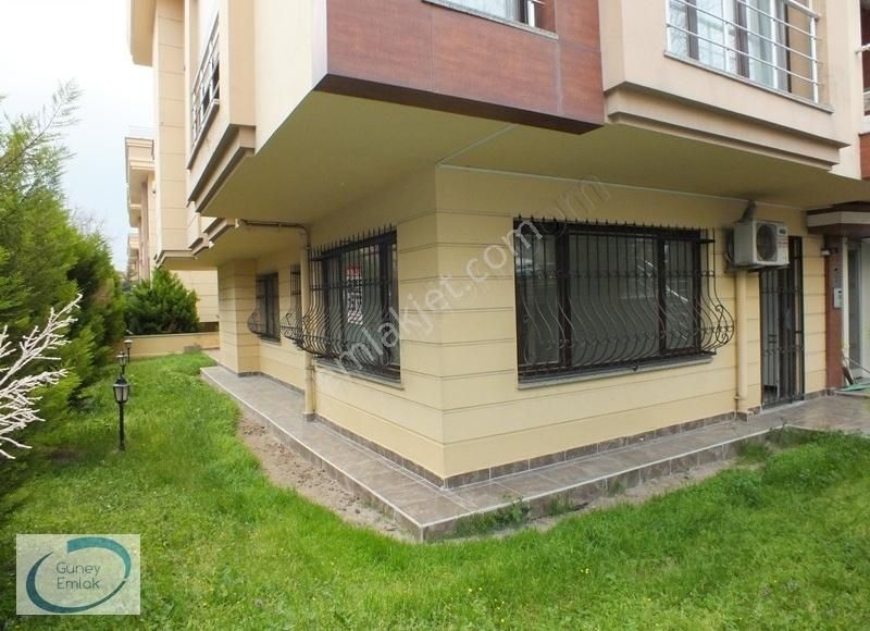 15 Yıllık Bina , 3+1 , 100 M2 Bahçe Katı Kiralık Daire