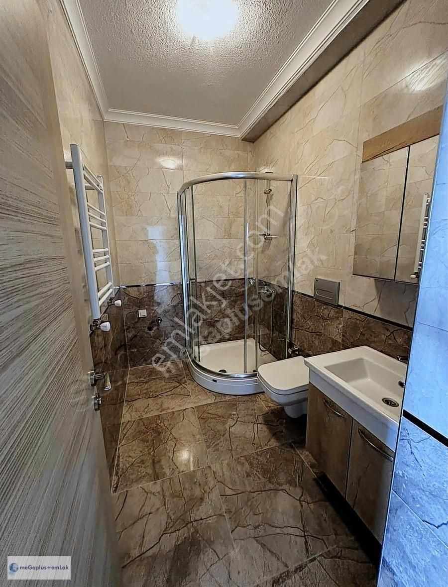 Megaplus Emlaktan Kiralık 2+1 Merkez Mah. Site İçinde Daire